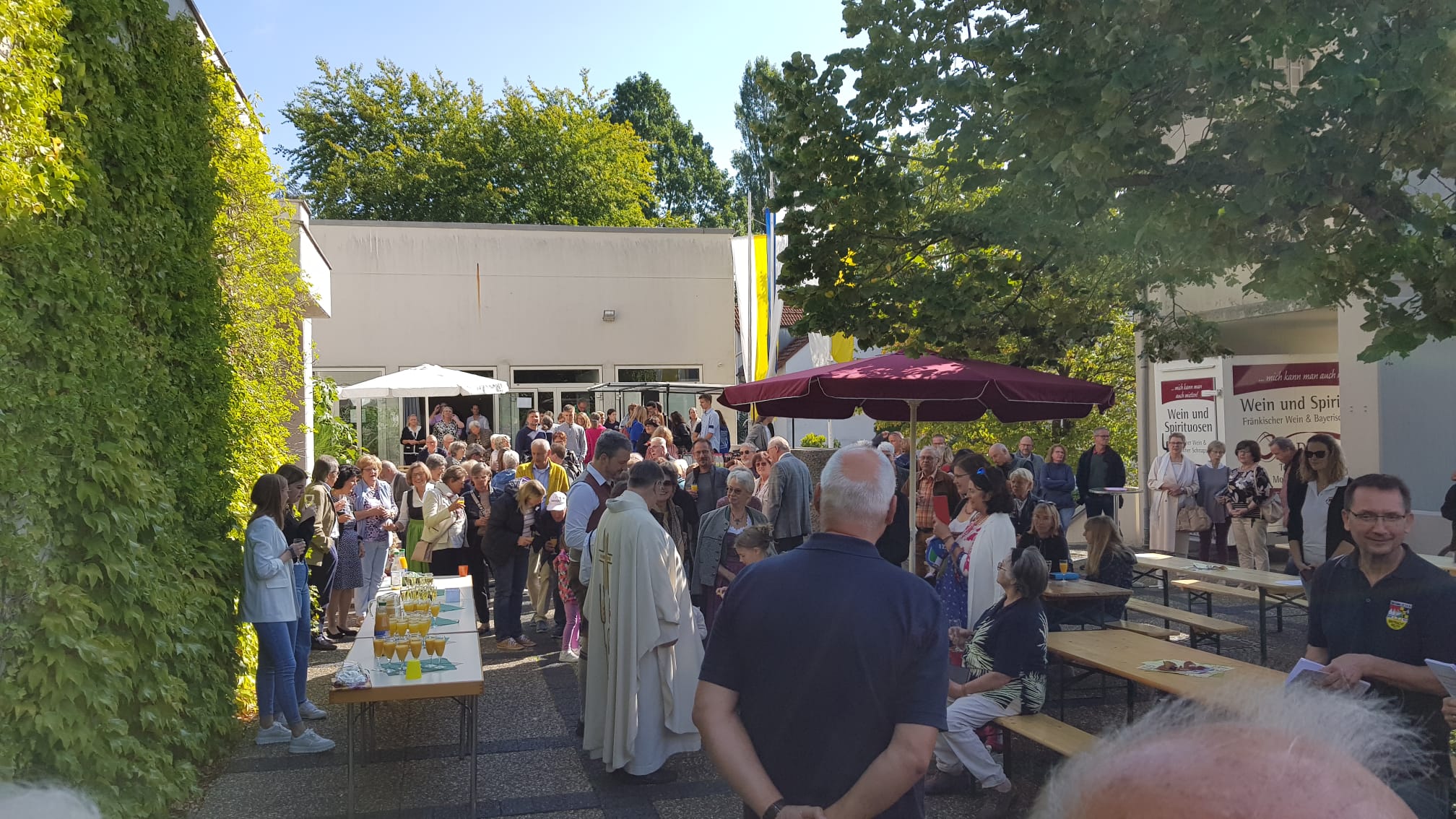 -7- &Uuml;berblick &uuml;ber das Festgel&auml;nde