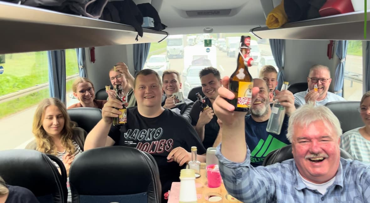 -8- Stimmung im Bus