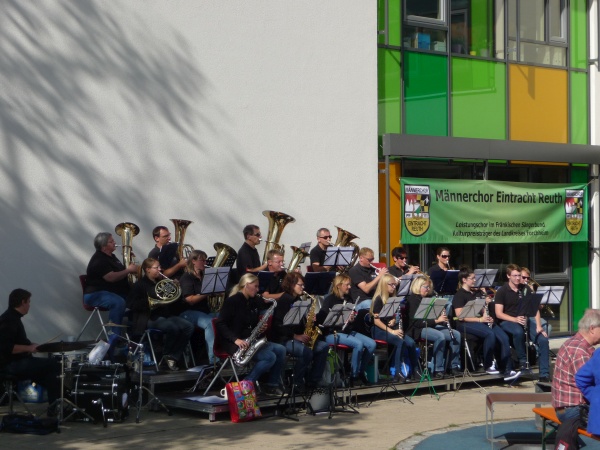 1. Reuther Chorfest - 3 - Spielmannszug Forchheim beim Frühschoppen