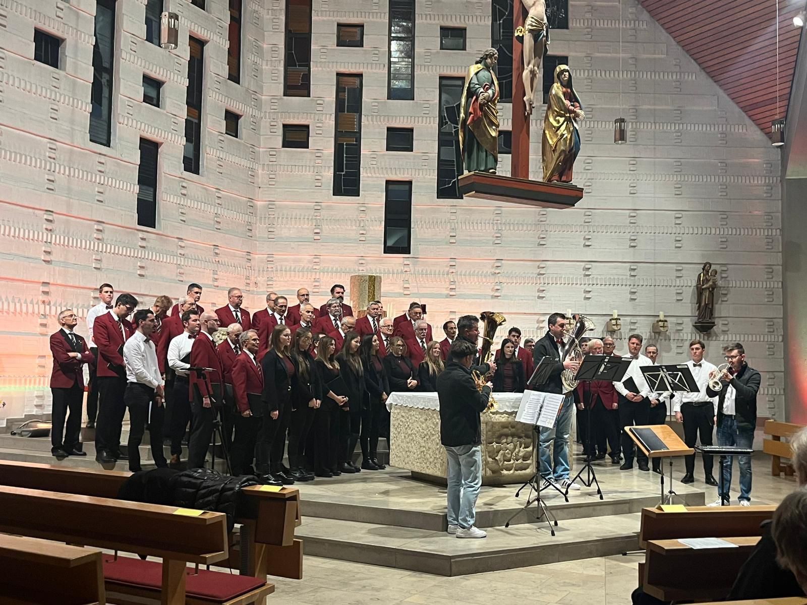 -13- Die Schlossbl&auml;ser bei der Zugabe