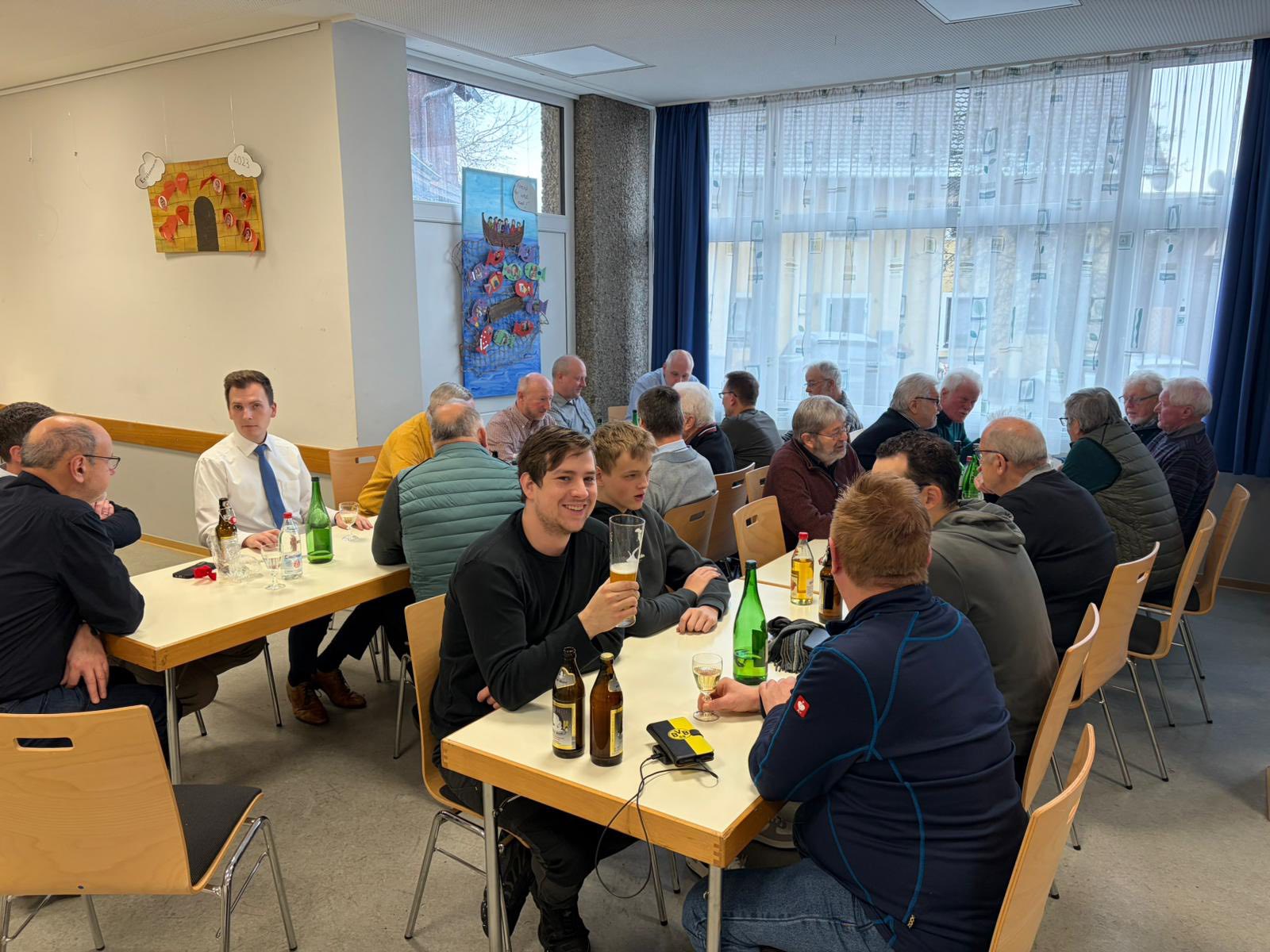 -1- Blick in die Runde